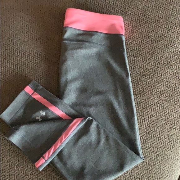 Like-New Condition Under Armour leggings - Picture 2 of 3